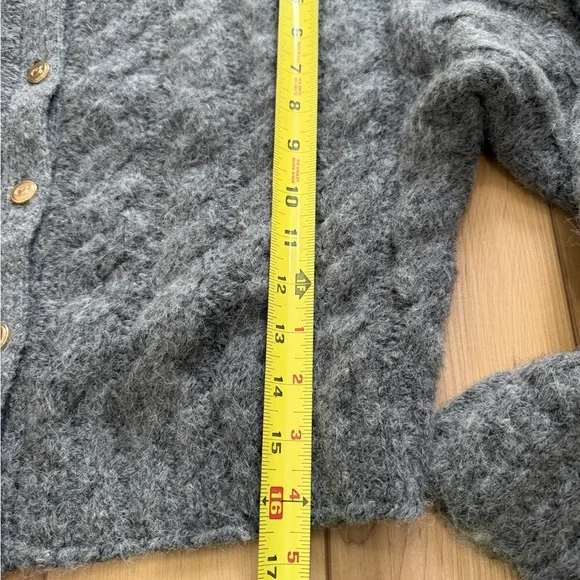 NWOT Cult Gaia x GAP collab Cozy Gray Cable Knit Cropped Cardigan Sweater - Picture 10 of 10
